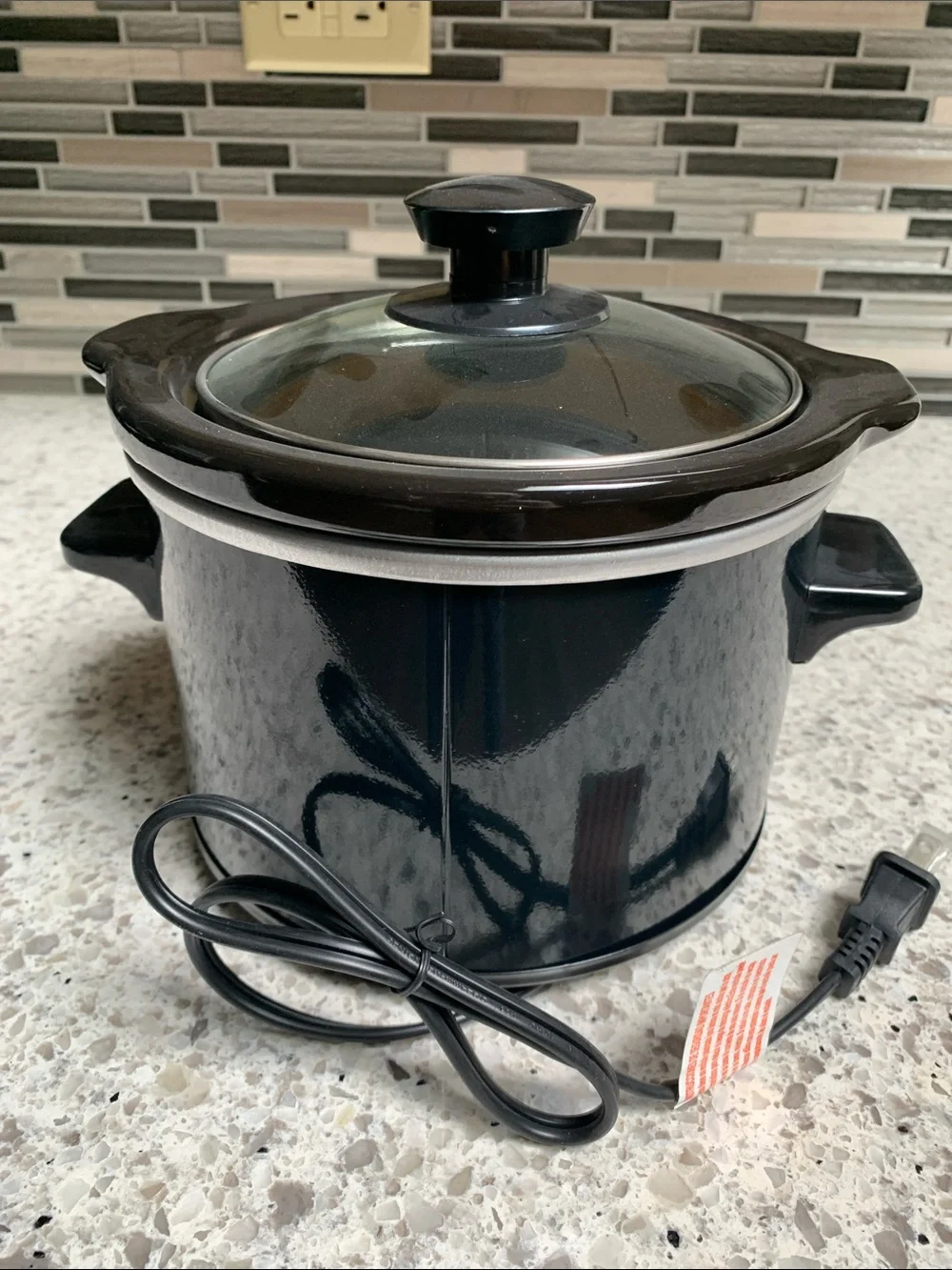 BELLA Convenient Mini Slow Cooker to Perfection. 1.5 Quart,1-2 Person.Pre-Owned.
